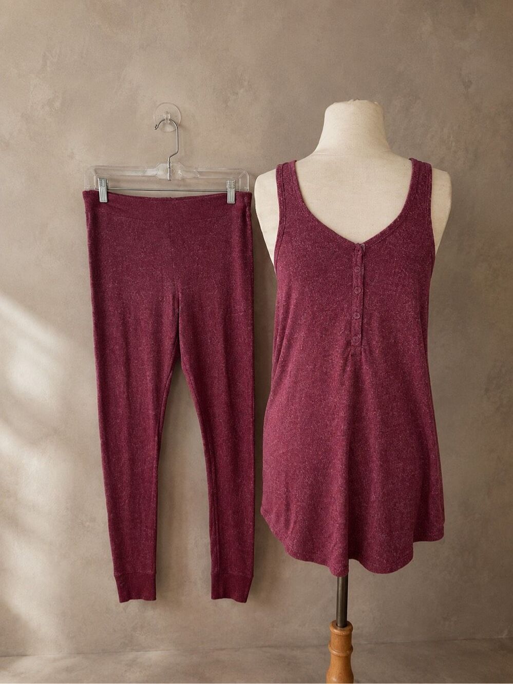 Make + Model Sz M Lounge Set Burgundy Heathered Henley Tank & Leggings